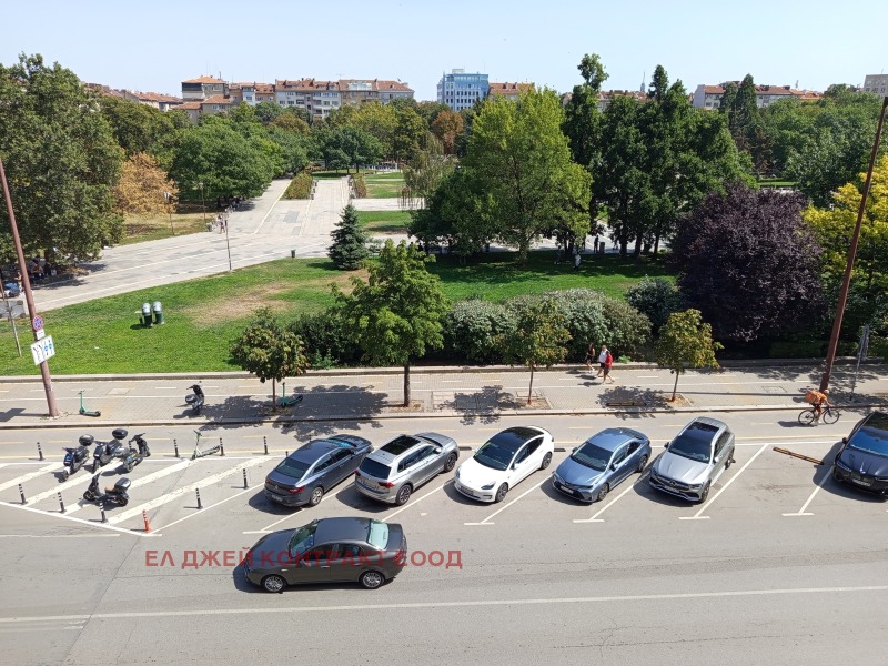 En venta  3 dormitorios Sofia , Tsentar , 110 metros cuadrados | 53023158 - imagen [14]