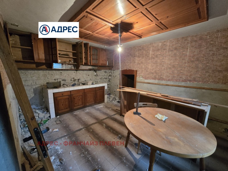 Продава КЪЩА, с. Коиловци, област Плевен, снимка 11 - Къщи - 53085694