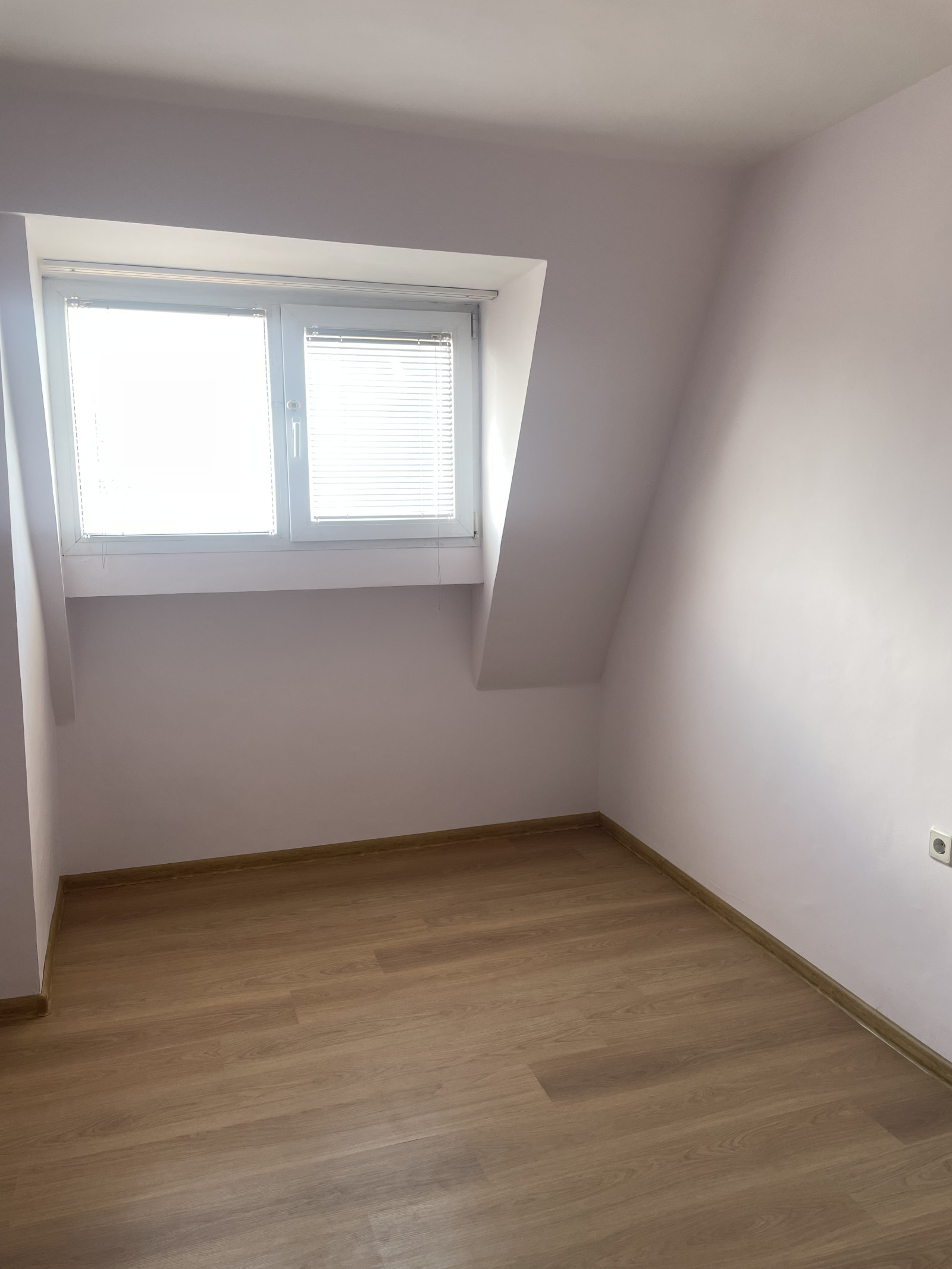 Продава МНОГОСТАЕН, гр. София, Павлово, снимка 10 - Апартаменти - 54914430