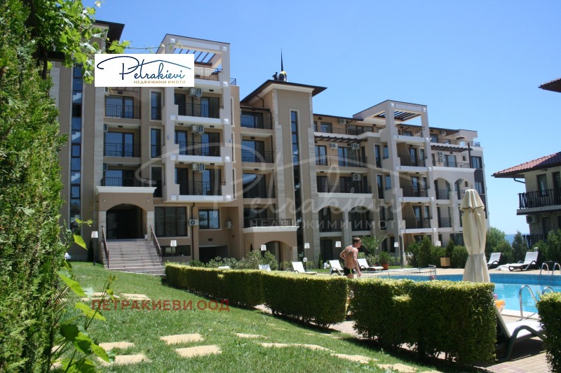 Продава 2-СТАЕН в област Бургас, гр. Свети Влас - 74 кв.м / 126 000 € » 246 434.58 лв., ПЕТРАКИЕВИ ООД
