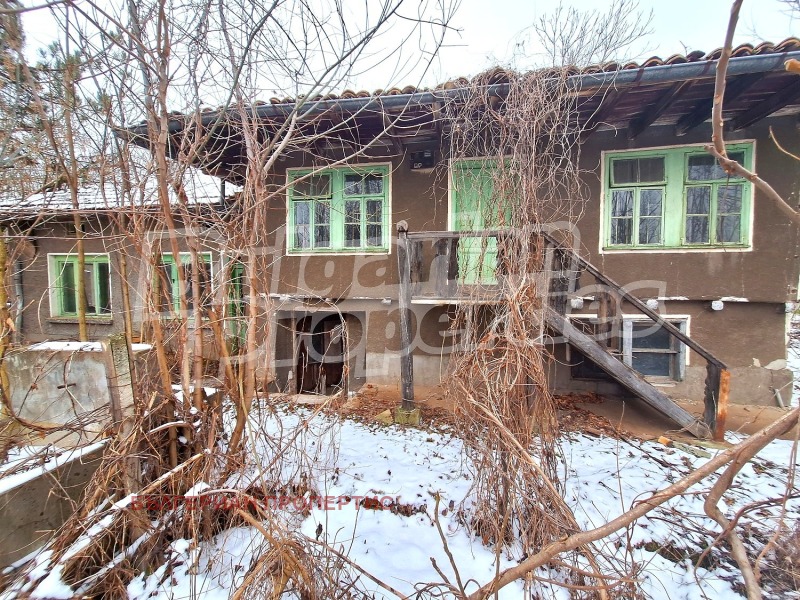 Продава КЪЩА в област Велико Търново, с. Обединение - 120 кв.м / 9 500 € » 18 580.39 лв., БЪЛГЕРИАН ПРОПЕРТИС