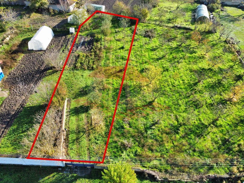 Продава ПАРЦЕЛ в област Шумен, с. Дибич - 720 кв.м / 31 444.45 € » 61 500 лв., ИМОТИ НАСТЕВ