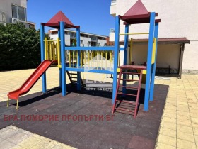 Studio k.k. Slančev brjag, oblast Burgas 10