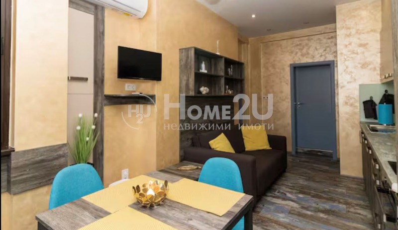 Продава  3-стаен град София , Център , 110 кв.м | 94232740