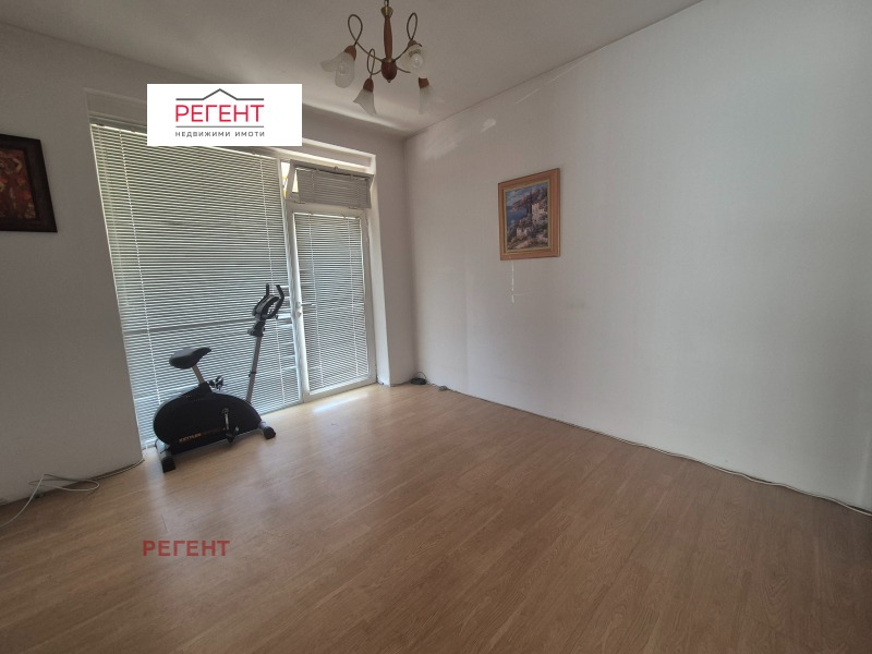 Продава ЕТАЖ ОТ КЪЩА, гр. Габрово, Център, снимка 8 - Етаж от къща - 53085284