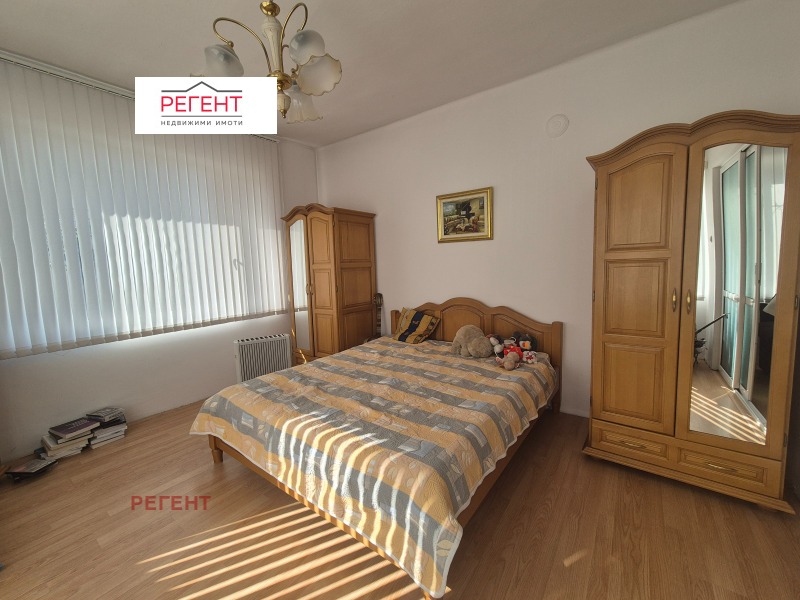 Продава ЕТАЖ ОТ КЪЩА, гр. Габрово, Център, снимка 3 - Етаж от къща - 53085284