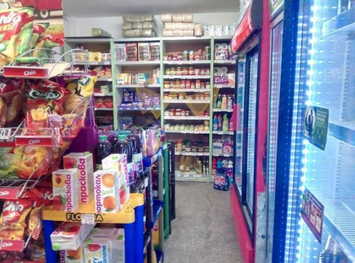 En venta  Comercio Varna , Jristo Botev , 50 metros cuadrados | 89233000