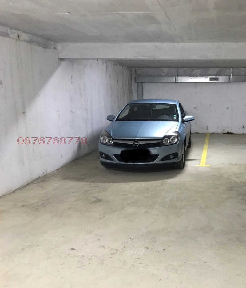 Na prodej  Parkovací místo Sofia , Ljulin 6 , 32 m2 | 55131936