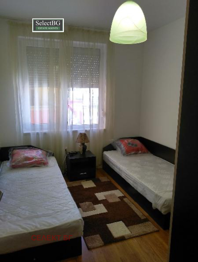 Продава 2-СТАЕН, гр. Велико Търново, Център, снимка 2 - Апартаменти - 56207421