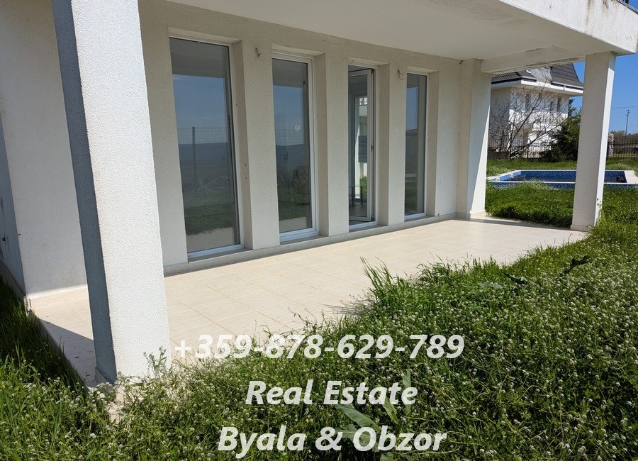 Продава 3-СТАЕН, гр. Бяла, област Варна, снимка 2 - Апартаменти - 54279823