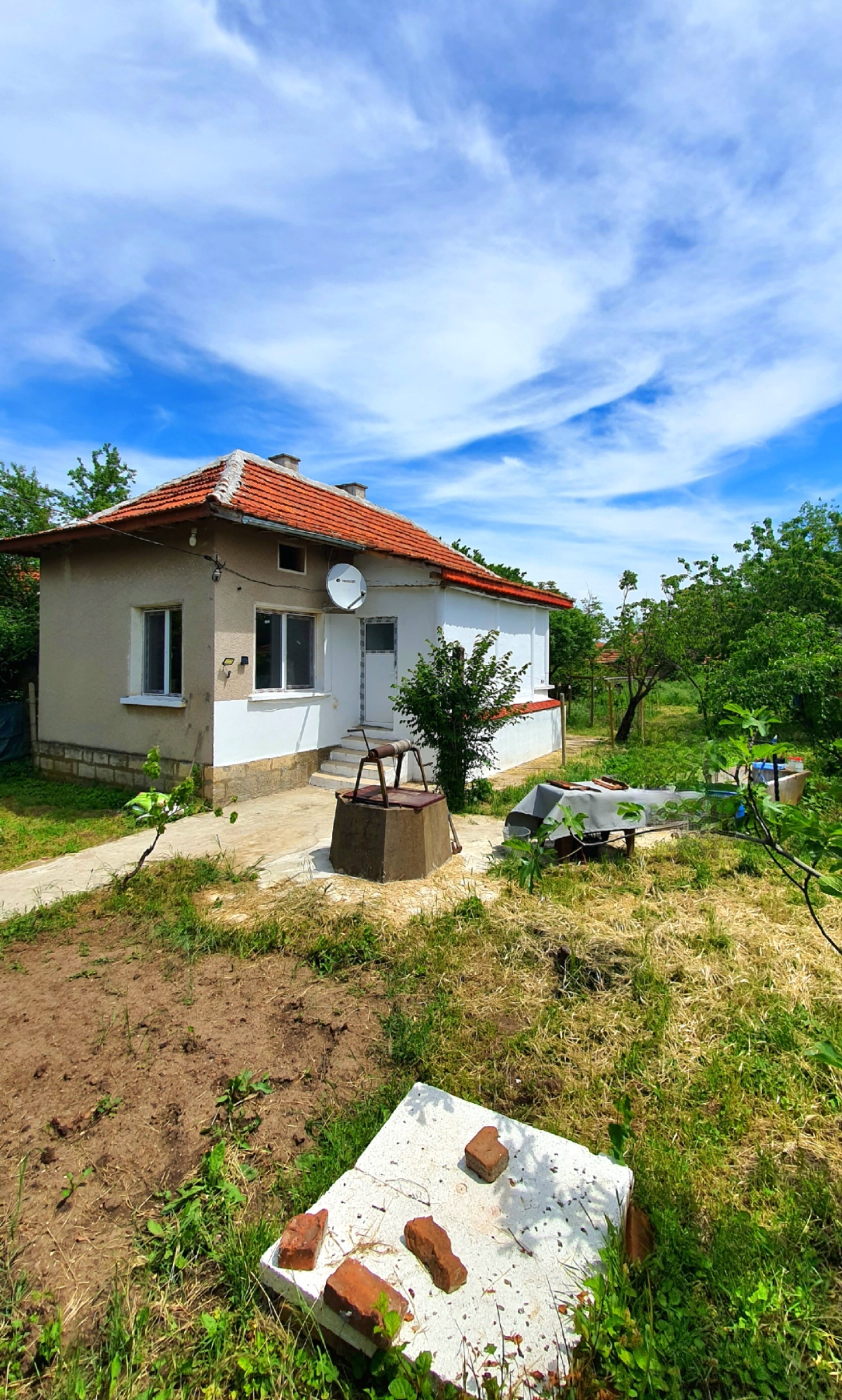 Продава КЪЩА, с. Рогозен, област Враца