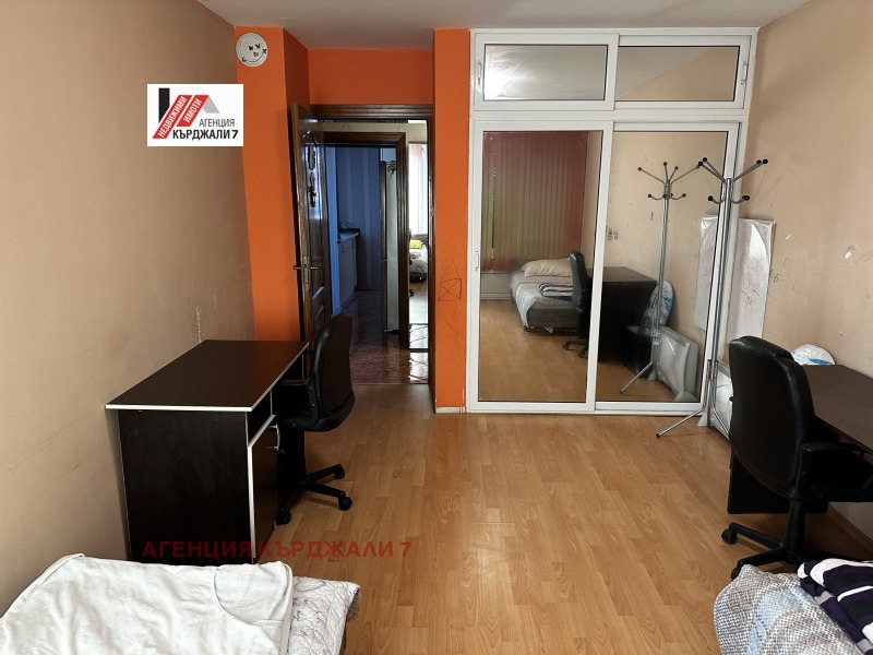 Продава  4-стаен град Кърджали , Студен кладенец , 89 кв.м | 81212077 - изображение [3]