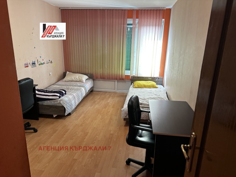Продава  4-стаен град Кърджали , Студен кладенец , 89 кв.м | 81212077 - изображение [2]