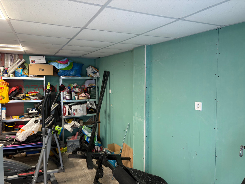 Продава ГАРАЖ, ПАРКОМЯСТО, гр. Пловдив, Кючук Париж, снимка 7 - Гаражи и паркоместа - 53198249