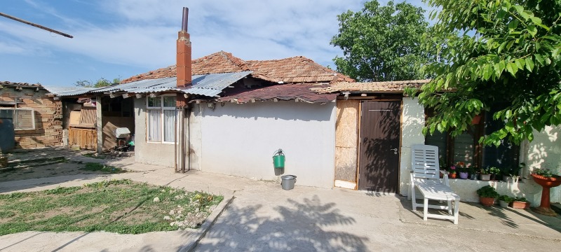 Продава КЪЩА в град Разград, Абритус - 68 кв.м / 86 919.62 € » 170 000 лв., РОС -НЕДВИЖИМИ ИМОТИ