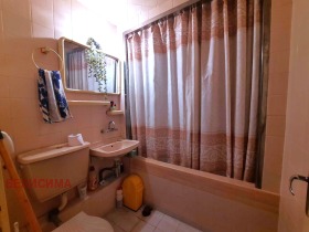 3+ camere da letto Tsentar, Shumen 11