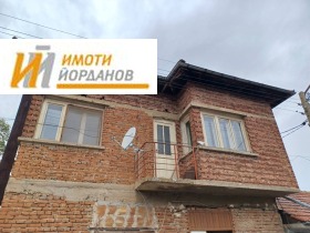 Продажба на имоти в с. Пушево, област Велико Търново - изображение 12 