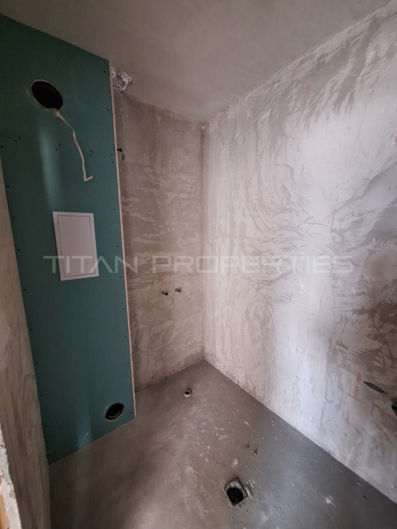 Te koop  3 slaapkamers Plovdiv , Ostromila , 204 m² | 30359368 - afbeelding [13]