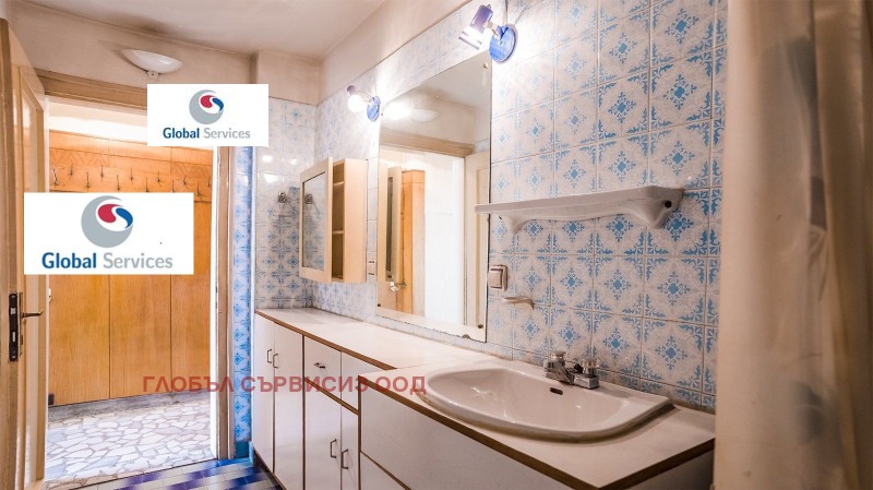 Продава 4-СТАЕН, гр. София, Център, снимка 6 - Апартаменти - 52749198