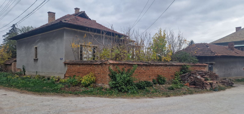 Till salu  Hus region Pleven , Guljanci , 200 kvm | 21409725