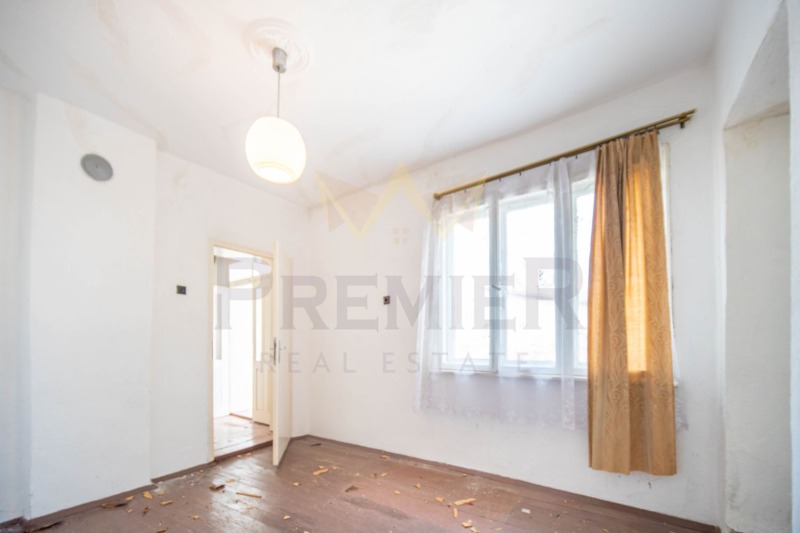 Продава КЪЩА, гр. Балчик, област Добрич, снимка 10 - Къщи - 53117919