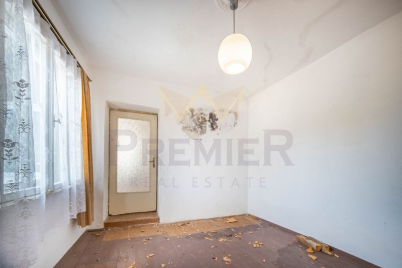 Продава КЪЩА, гр. Балчик, област Добрич, снимка 8 - Къщи - 53117919