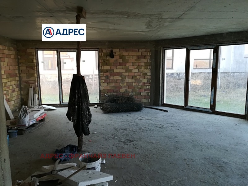 Продава КЪЩА, с. Гривица, област Плевен, снимка 2 - Къщи - 53152285