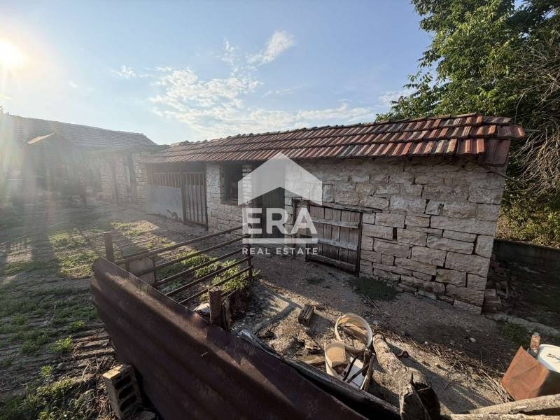 Продава КЪЩА, с. Куцина, област Велико Търново, снимка 12 - Къщи - 55407437