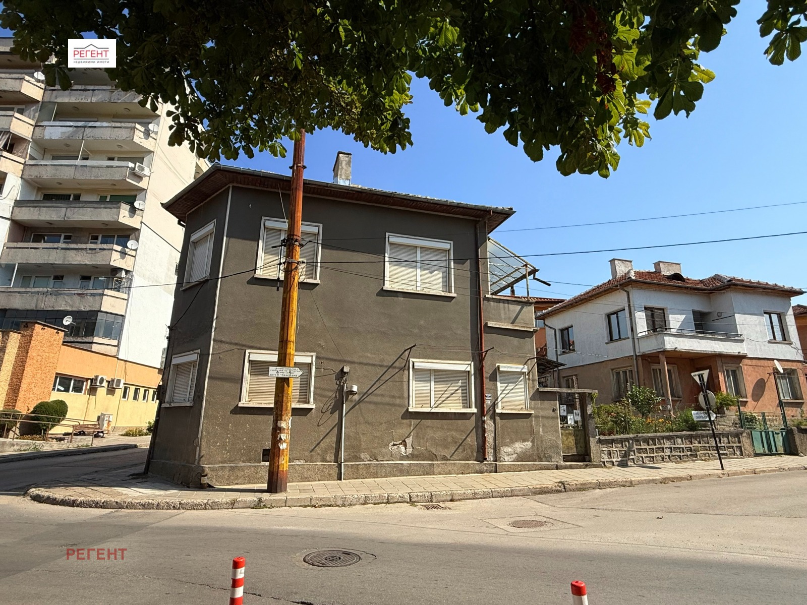 Продава КЪЩА, гр. Габрово, Център, снимка 2 - Къщи - 51164869