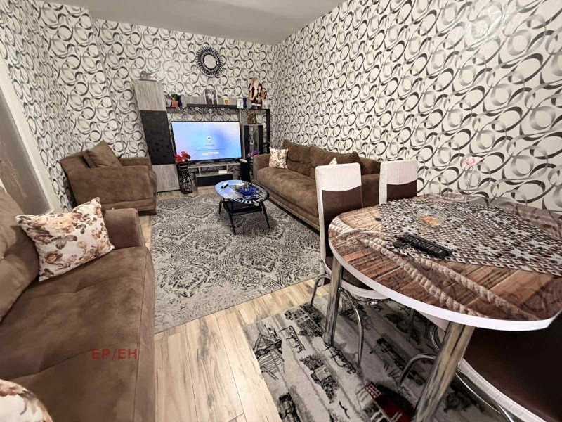 Продава 3-СТАЕН в област Шумен, гр. Смядово - 64 кв.м / 63 000 € » 123 217.29 лв., ЕР/ЕН
