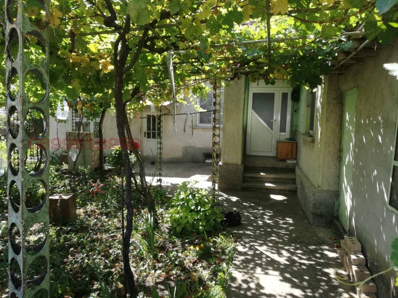 Продава КЪЩА, с. Жегларци, област Добрич