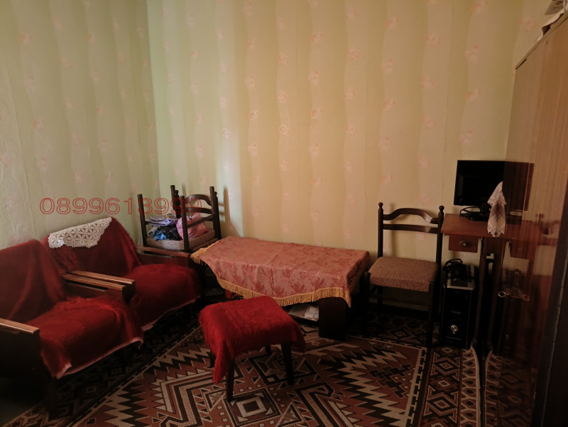 Продава КЪЩА, с. Жегларци, област Добрич, снимка 5 - Къщи - 52803566