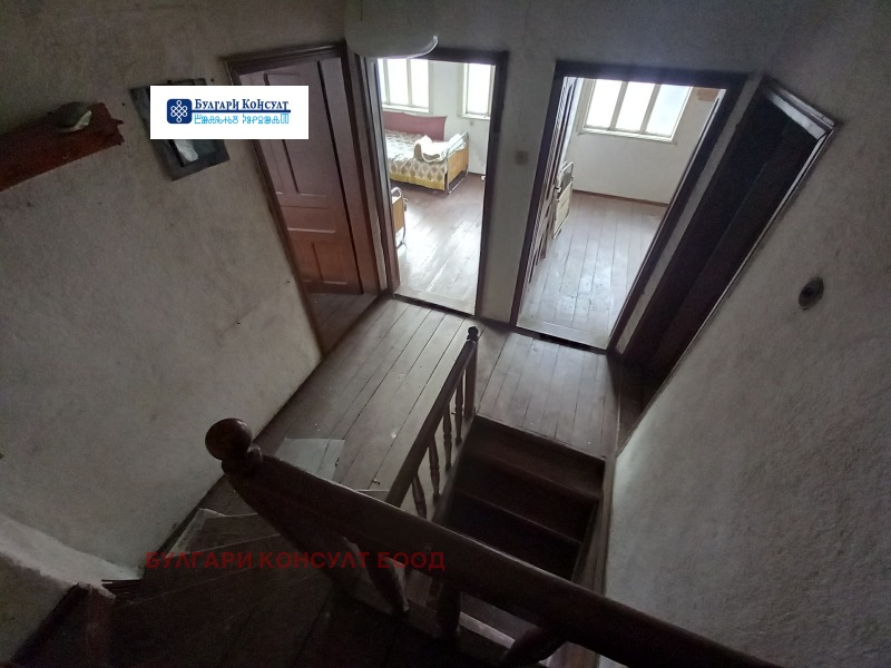 Продава КЪЩА, с. Орешак, област Ловеч, снимка 9 - Къщи - 53258610