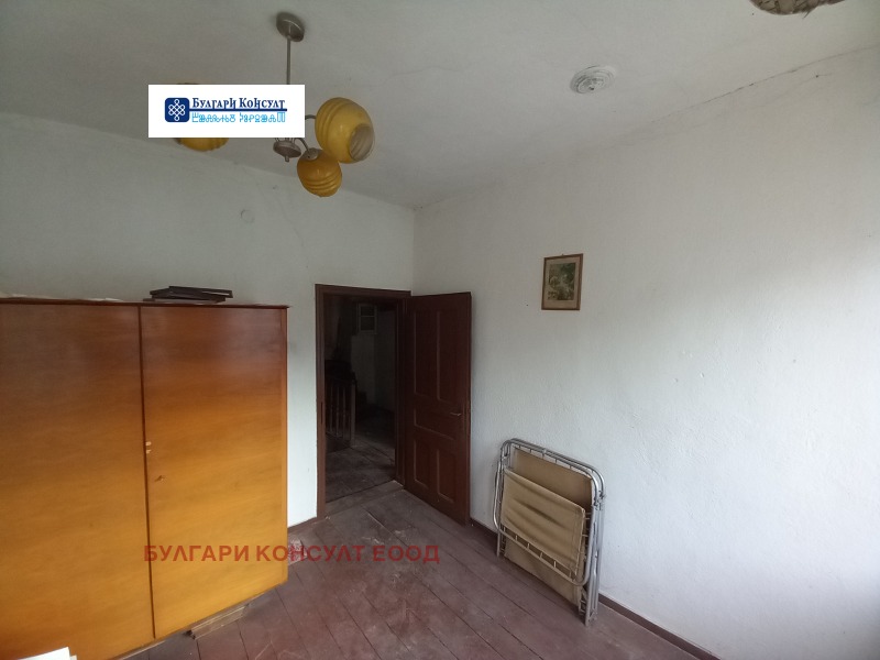 Продава КЪЩА, с. Орешак, област Ловеч, снимка 16 - Къщи - 53258610