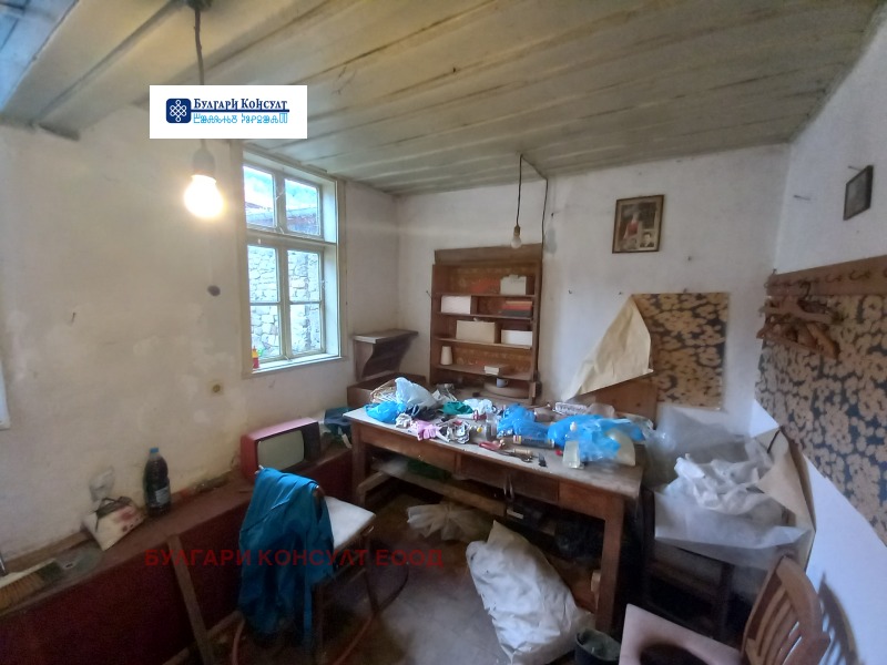 Продава КЪЩА, с. Орешак, област Ловеч, снимка 12 - Къщи - 53258610