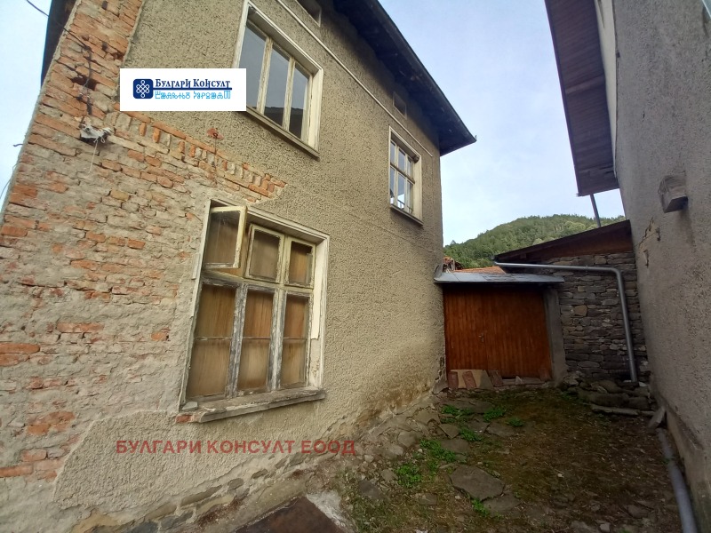 Продава КЪЩА, с. Орешак, област Ловеч, снимка 5 - Къщи - 53258610