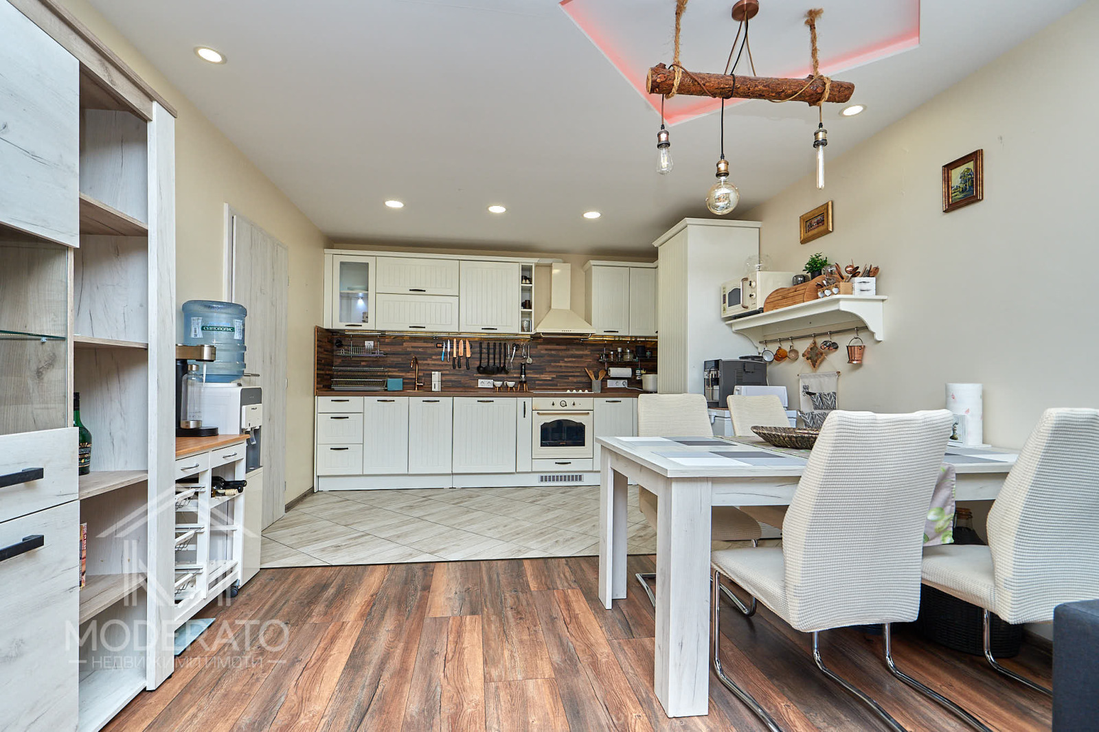 Продава 3-СТАЕН, гр. Бургас, Сарафово, снимка 4 - Апартаменти - 54119516