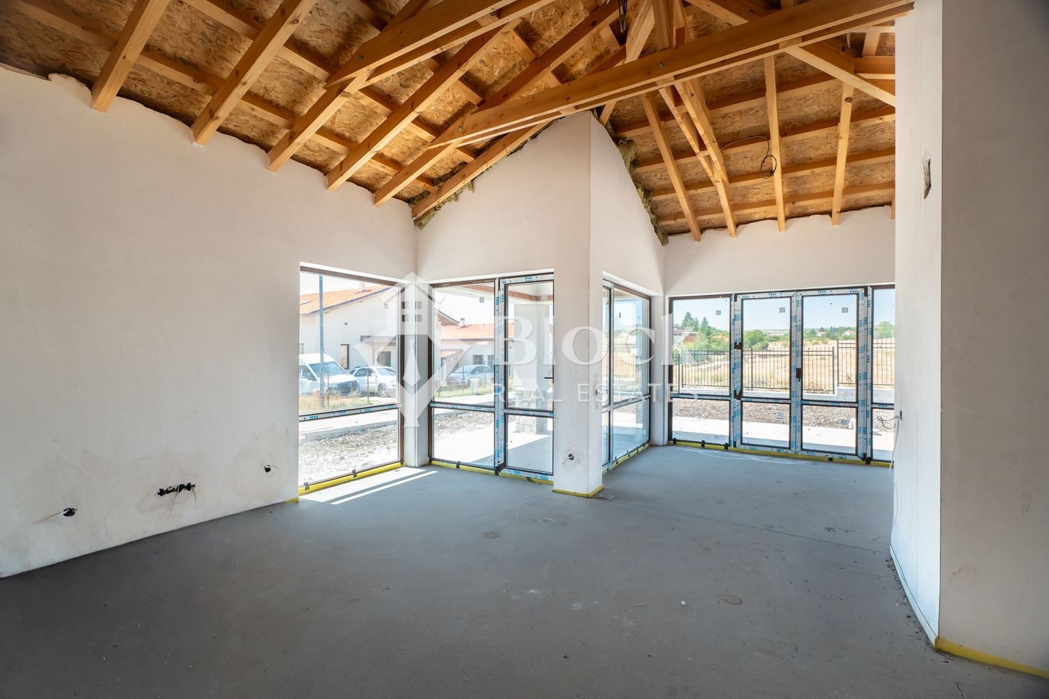 Продава КЪЩА, с. Хераково, област София област, снимка 2 - Къщи - 52477712