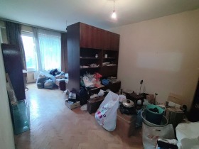 1 sovrum Sveta Troica, Sofia