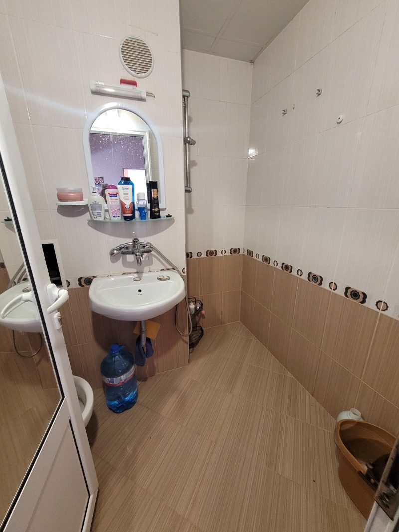 Eladó  1 hálószoba Pleven , Druzsba 4 , 63 négyzetméter | 75474243 - kép [12]