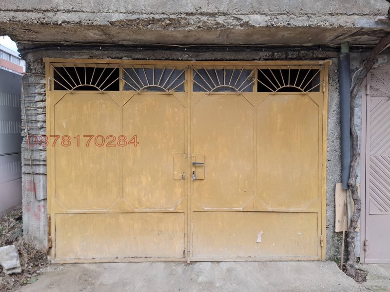 Продава ГАРАЖ, ПАРКОМЯСТО, гр. Благоевград, Еленово 1