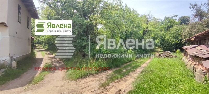 Продава ПАРЦЕЛ, с. Орешак, област Ловеч, снимка 1 - Парцели - 48970036