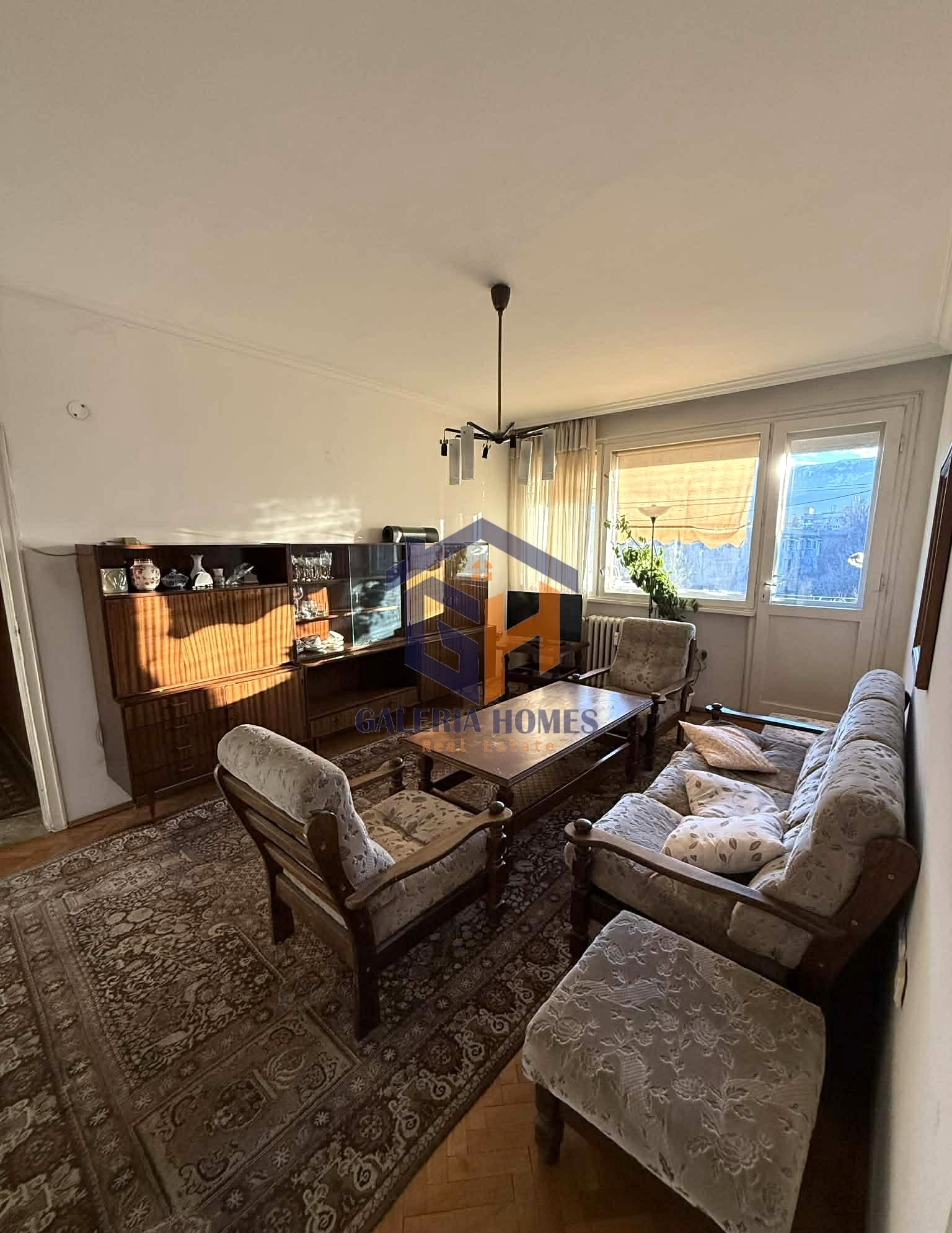 Продава 3-СТАЕН, гр. София, Изток, снимка 2 - Апартаменти - 52635332