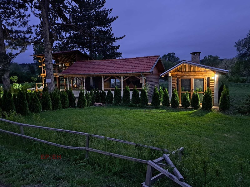 Продава ПАРЦЕЛ в област Шумен, гр. Смядово - 5612 кв.м / 223 000 € » 436 150.09 лв., ЕР/ЕН