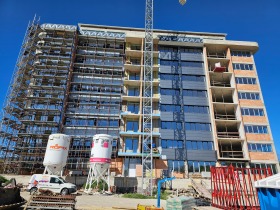 Продава офис град Варна Гранд Мол - [1] 