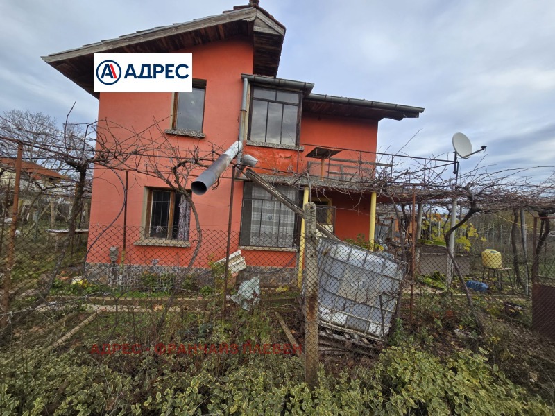 Продава КЪЩА, гр. Плевен, м-т Орлето, снимка 2 - Къщи - 53150858