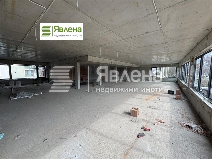 Til salg  Butik Sofia , Suhata reka , 600 kvm | 52393446 - billede [4]