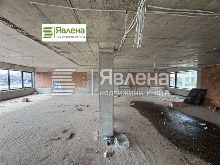 Til salg  Butik Sofia , Suhata reka , 600 kvm | 52393446 - billede [5]