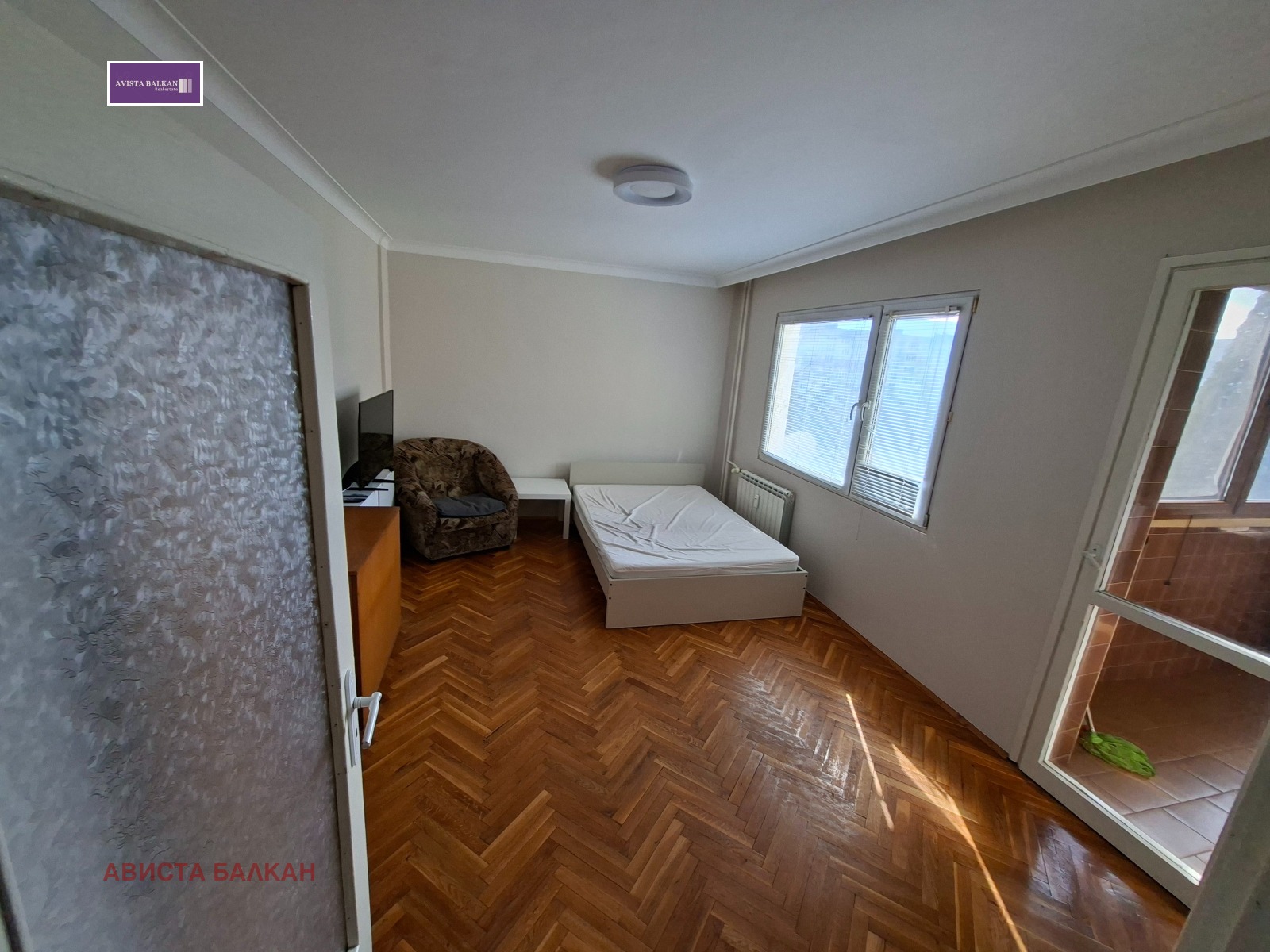 Продава 3-СТАЕН, гр. София, Света Троица