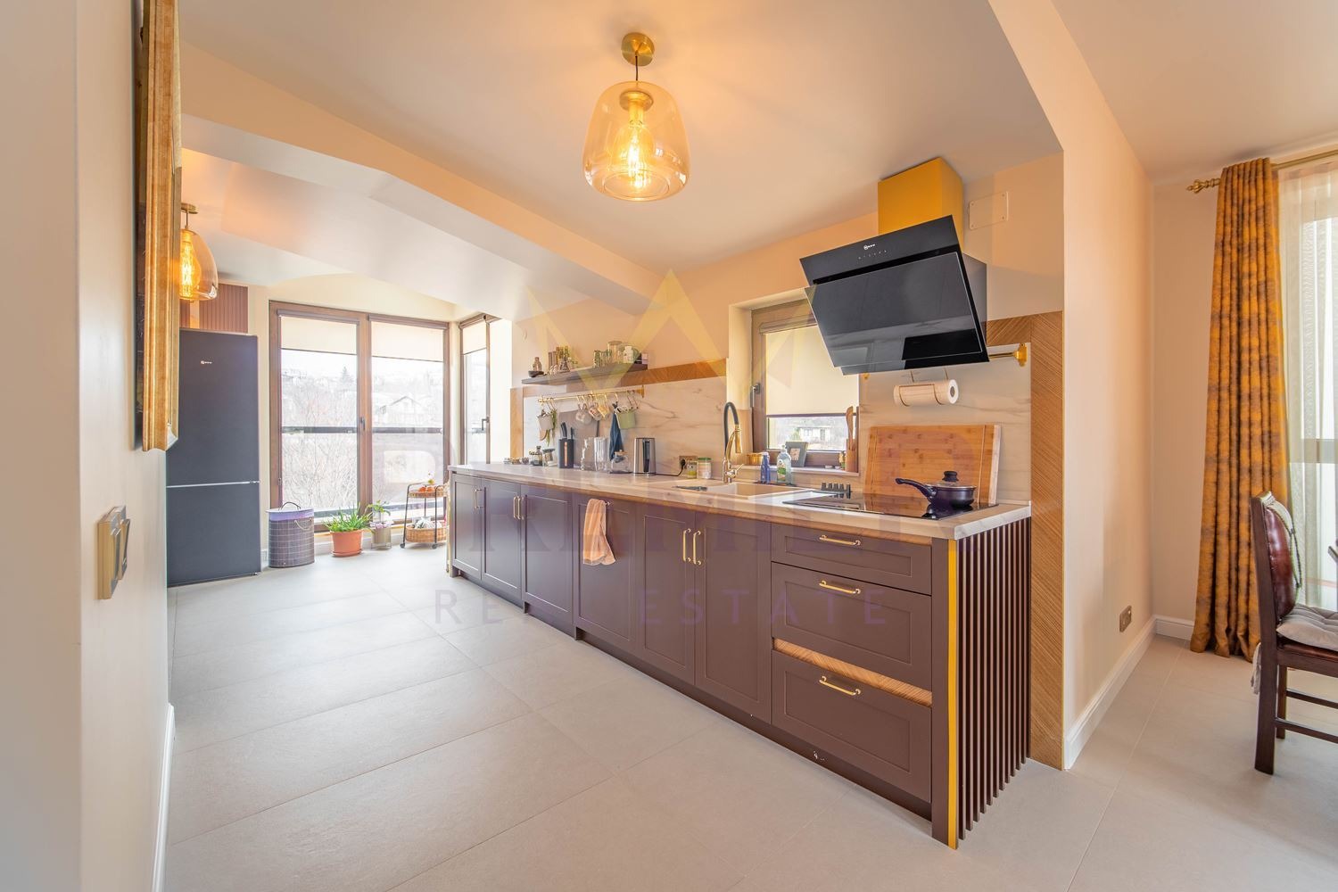 Продава МЕЗОНЕТ, гр. Варна, Бриз, снимка 3 - Апартаменти - 53859309